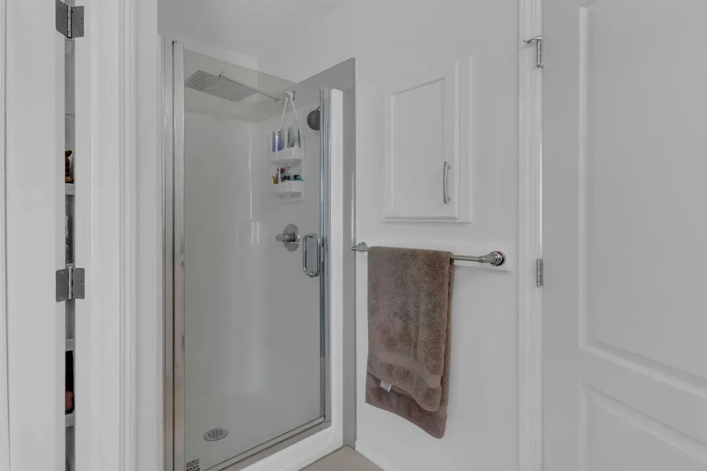 28 Cranarch Crescent SE Calgary AB T3M2J2