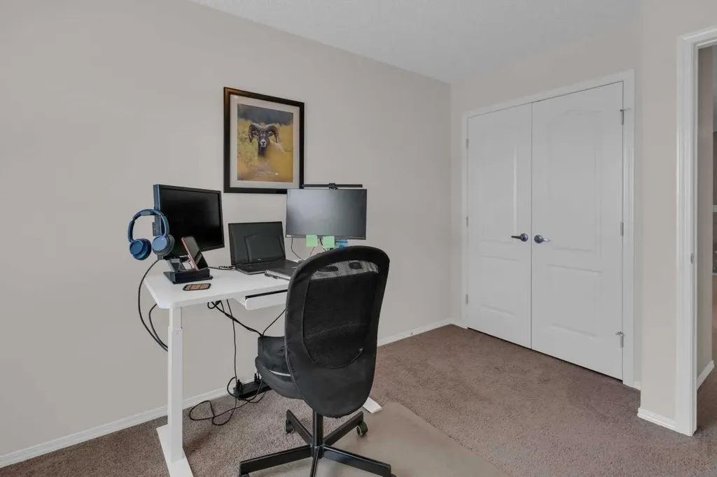 28 Cranarch Crescent SE Calgary AB T3M2J2