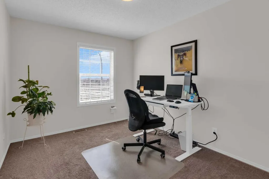 28 Cranarch Crescent SE Calgary AB T3M2J2