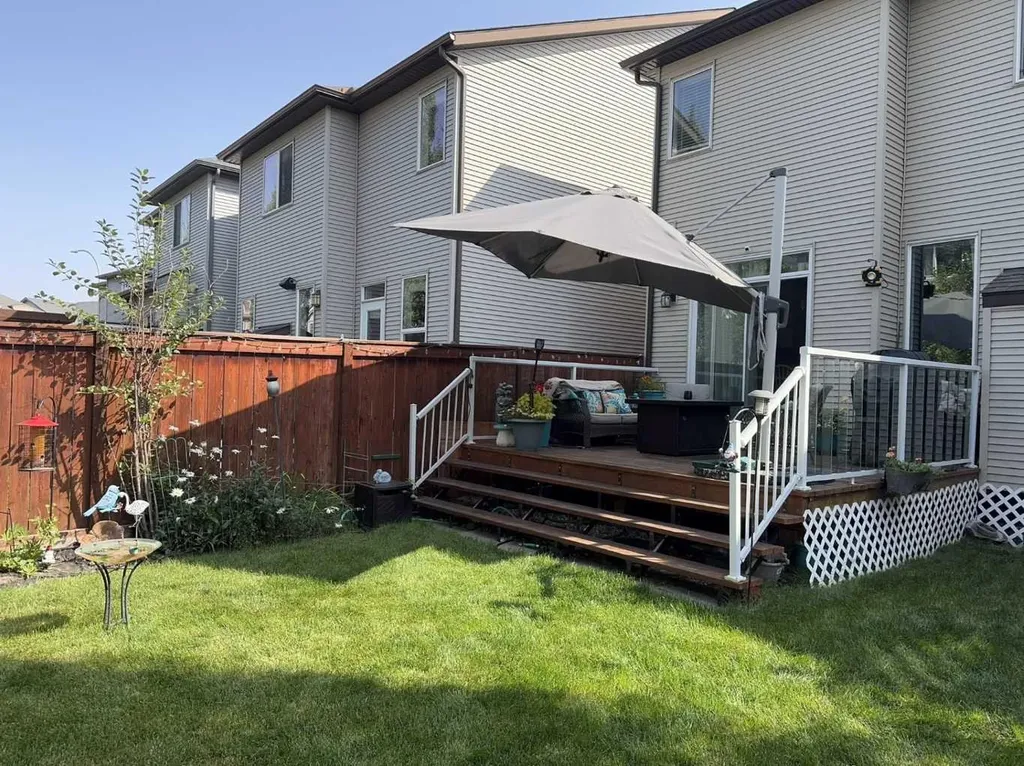 28 Cranarch Crescent SE Calgary AB T3M2J2