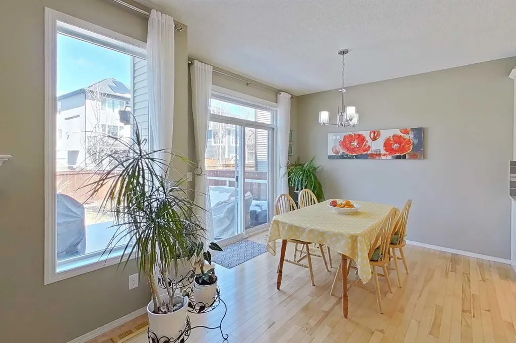 28 Cranarch Crescent SE Calgary AB T3M2J2