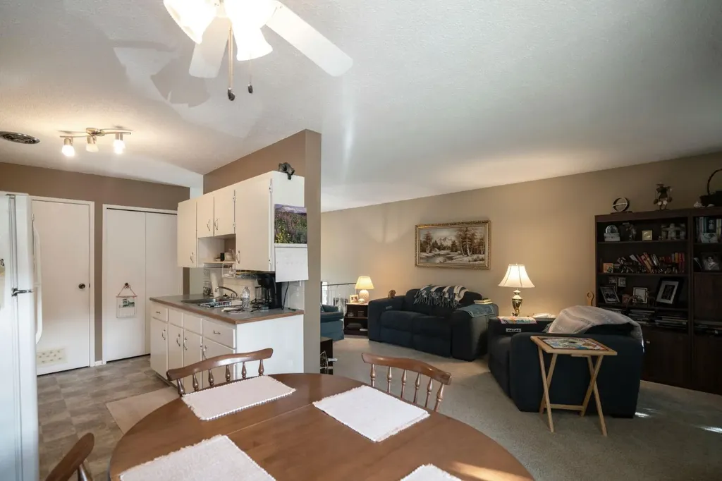 4118 60 Street Camrose AB T4V 3G7