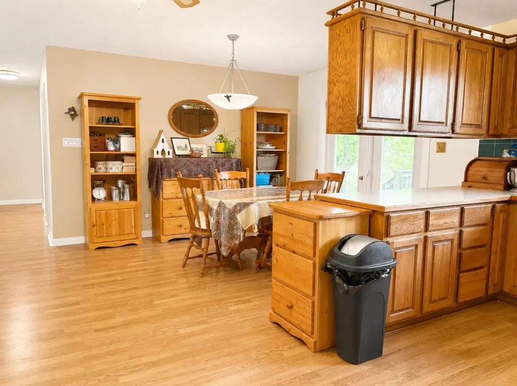 5756 55 Street Rocky Mountain House AB T4T1J7