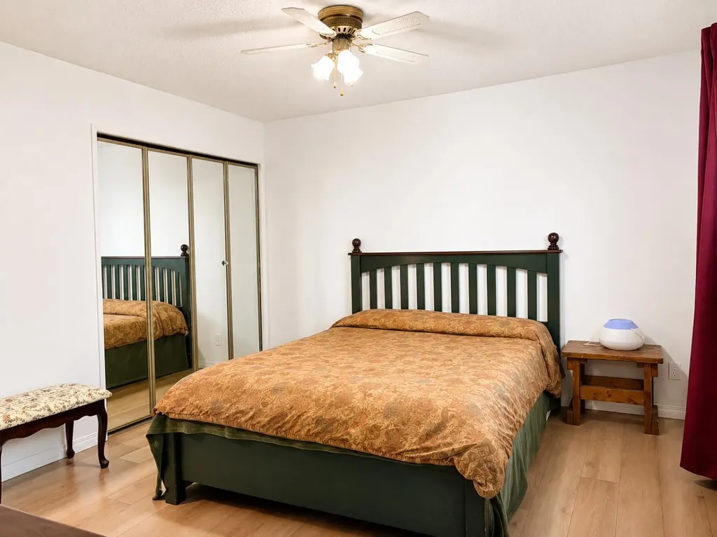 5756 55 Street Rocky Mountain House AB T4T1J7