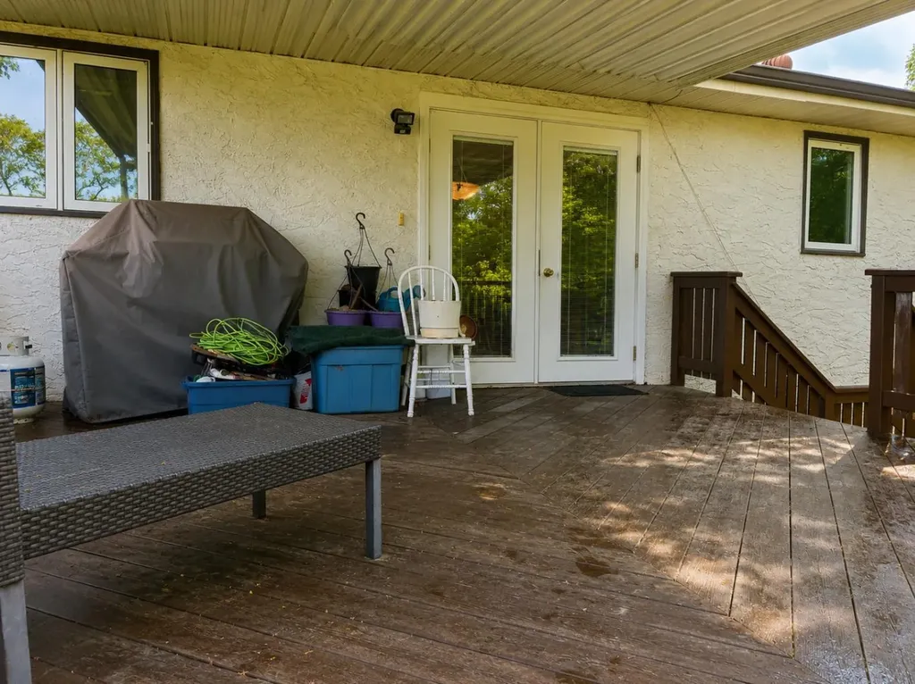 5756 55 Street Rocky Mountain House AB T4T1J7