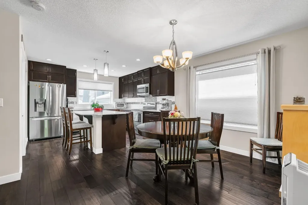 96 Legacy View SE Calgary AB T2X 2C3