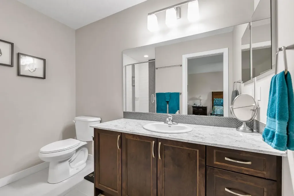 96 Legacy View SE Calgary AB T2X 2C3