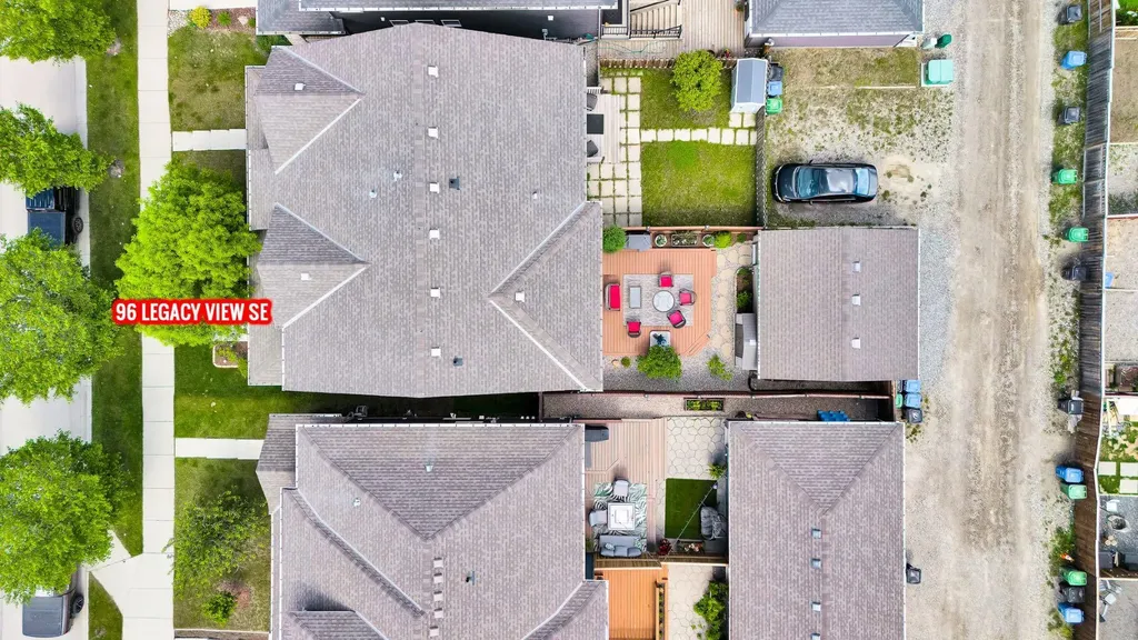 96 Legacy View SE Calgary AB T2X 2C3