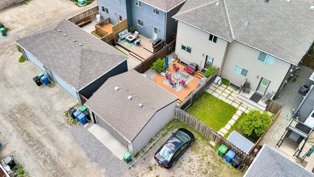 96 Legacy View SE Calgary AB T2X 2C3