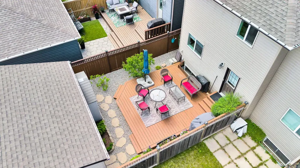 96 Legacy View SE Calgary AB T2X 2C3