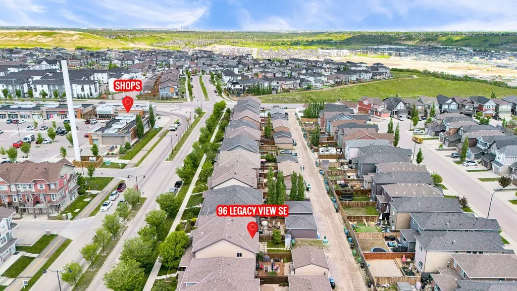 96 Legacy View SE Calgary AB T2X 2C3