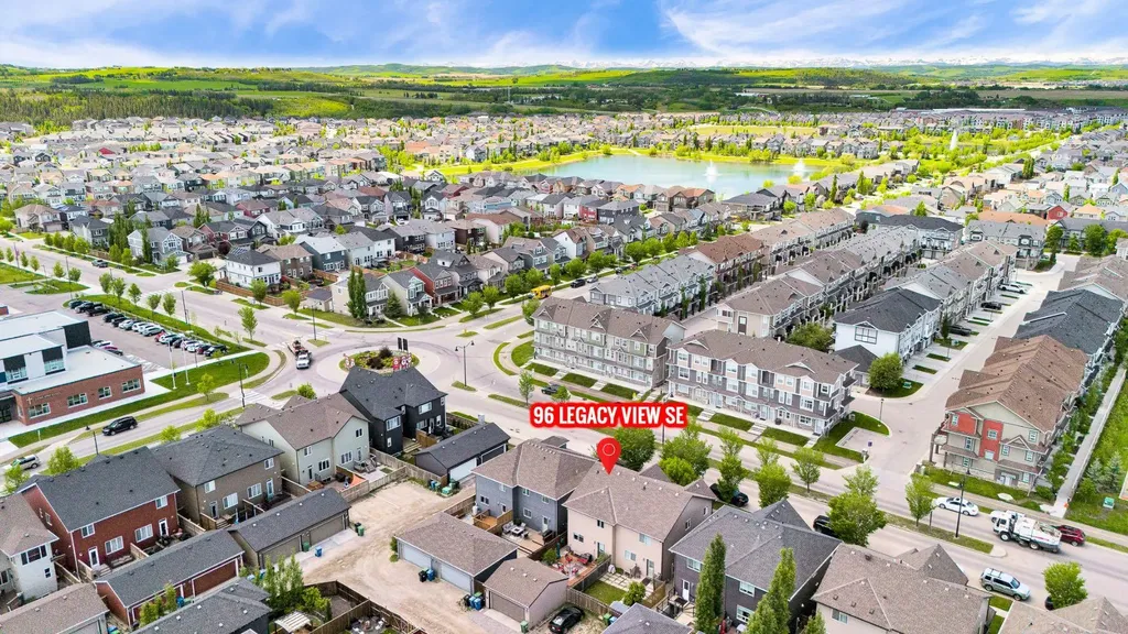 96 Legacy View SE Calgary AB T2X 2C3