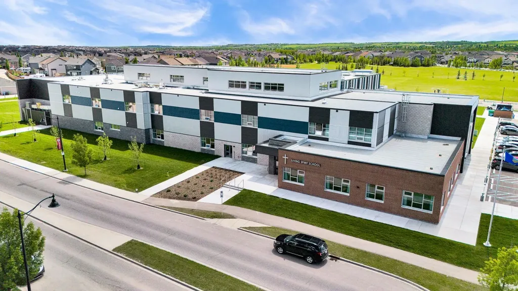 96 Legacy View SE Calgary AB T2X 2C3
