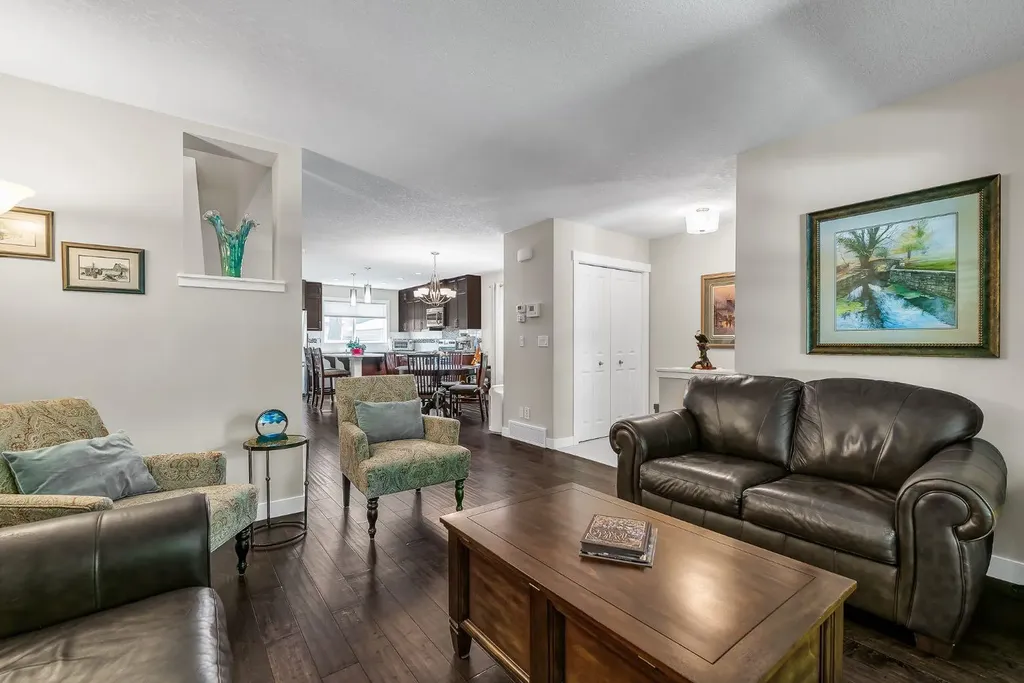 96 Legacy View SE Calgary AB T2X 2C3