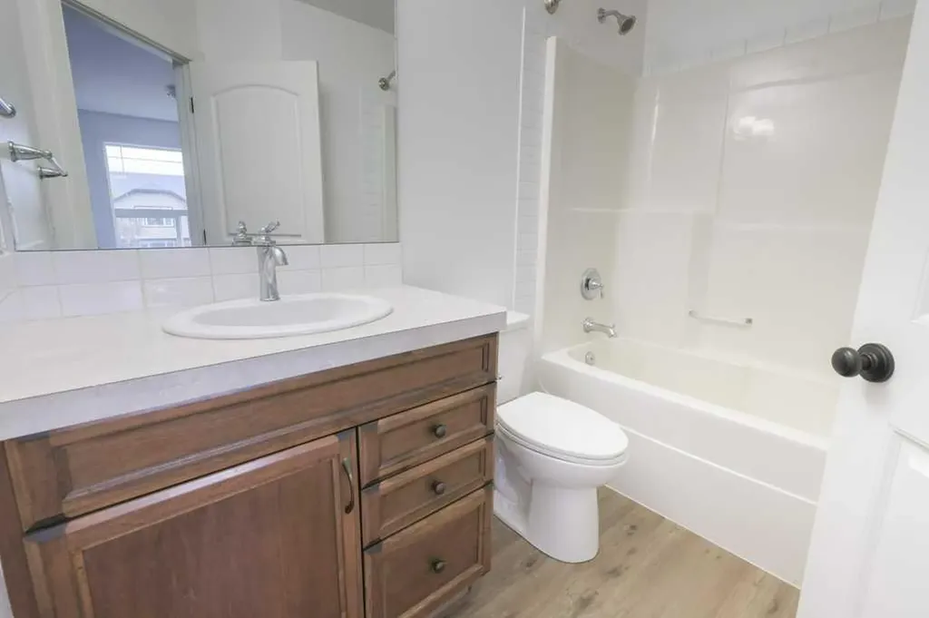 4431 54 Street Rocky Mountain House AB T4T 0B2