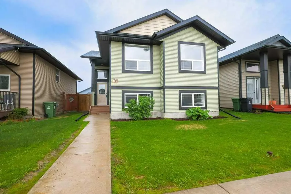 4431 54 Street Rocky Mountain House AB T4T 0B2