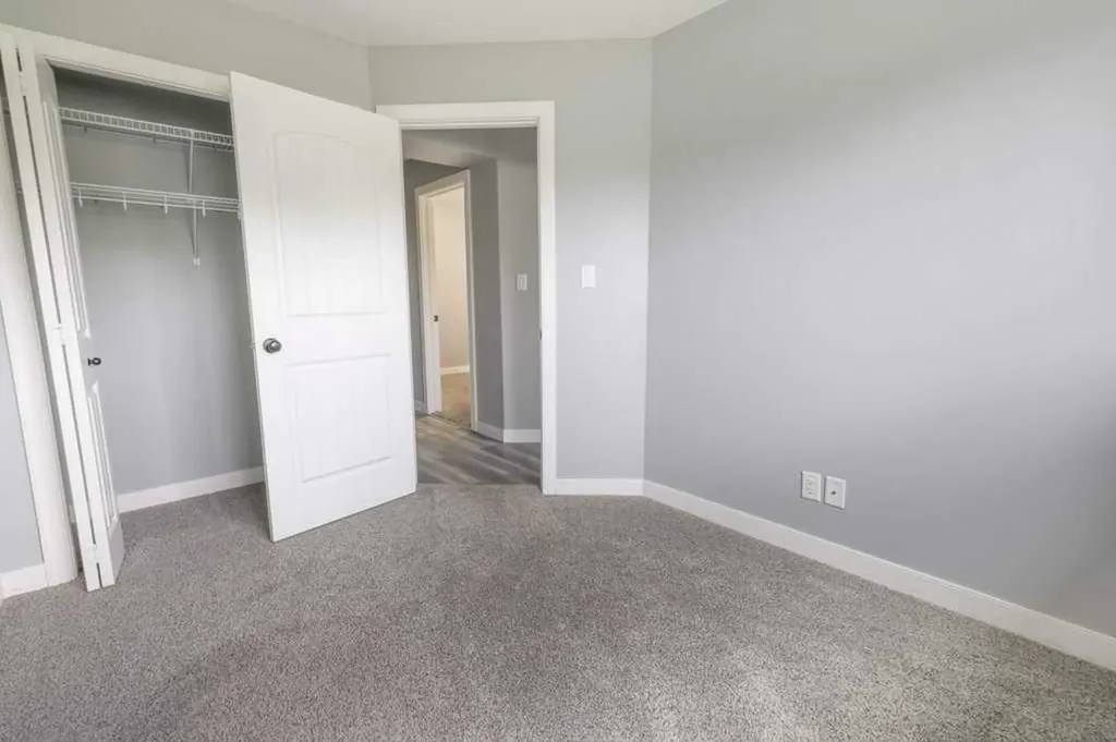 4431 54 Street Rocky Mountain House AB T4T 0B2