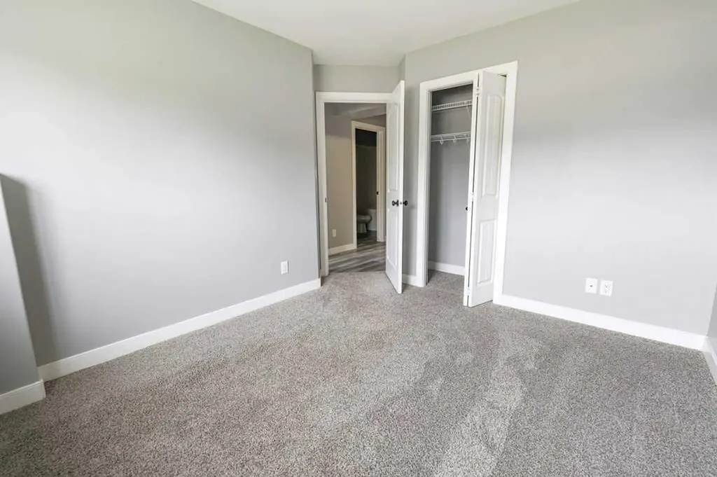 4431 54 Street Rocky Mountain House AB T4T 0B2