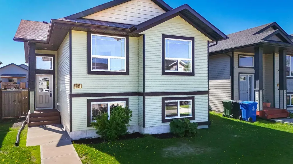 4431 54 Street Rocky Mountain House AB T4T 0B2