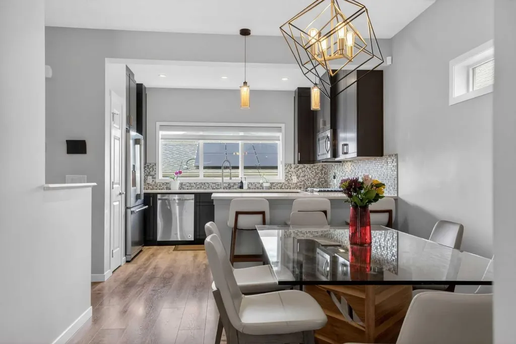 23 Masters Heights SE Calgary AB T3M 2M7