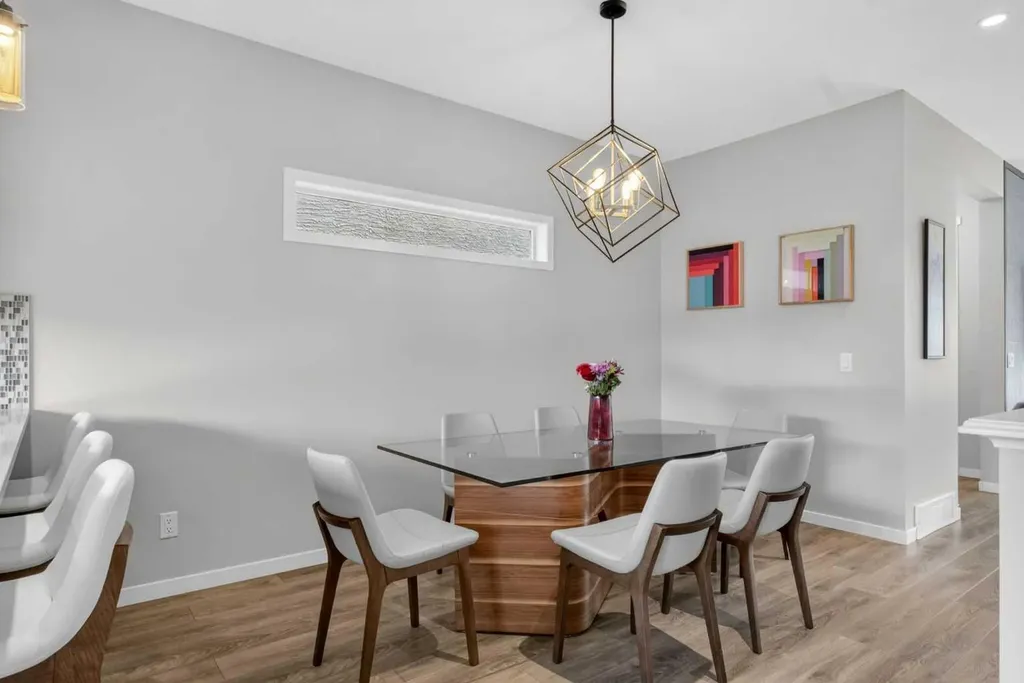 23 Masters Heights SE Calgary AB T3M 2M7
