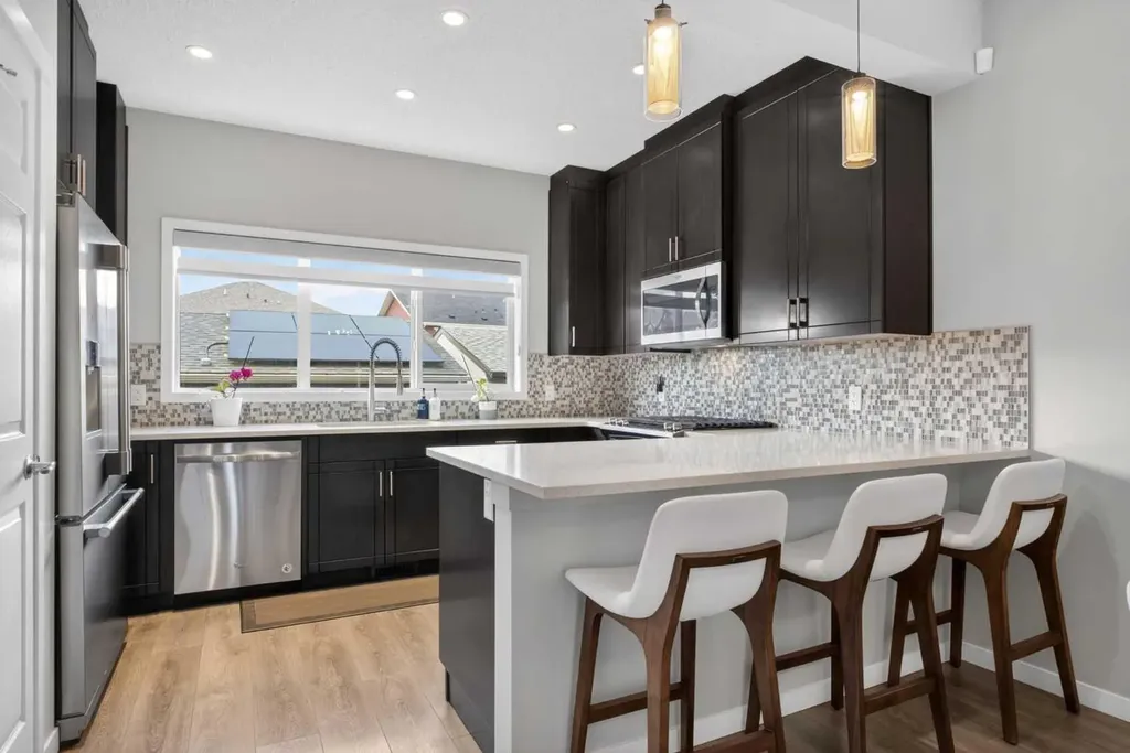 23 Masters Heights SE Calgary AB T3M 2M7