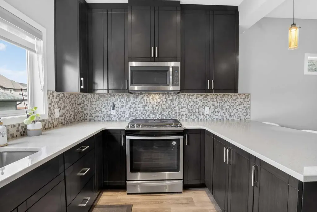 23 Masters Heights SE Calgary AB T3M 2M7