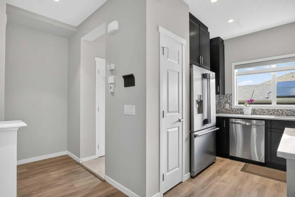 23 Masters Heights SE Calgary AB T3M 2M7