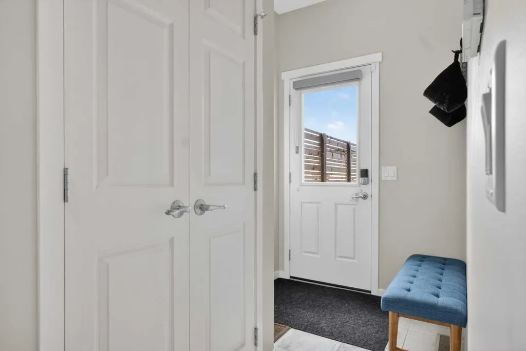 23 Masters Heights SE Calgary AB T3M 2M7