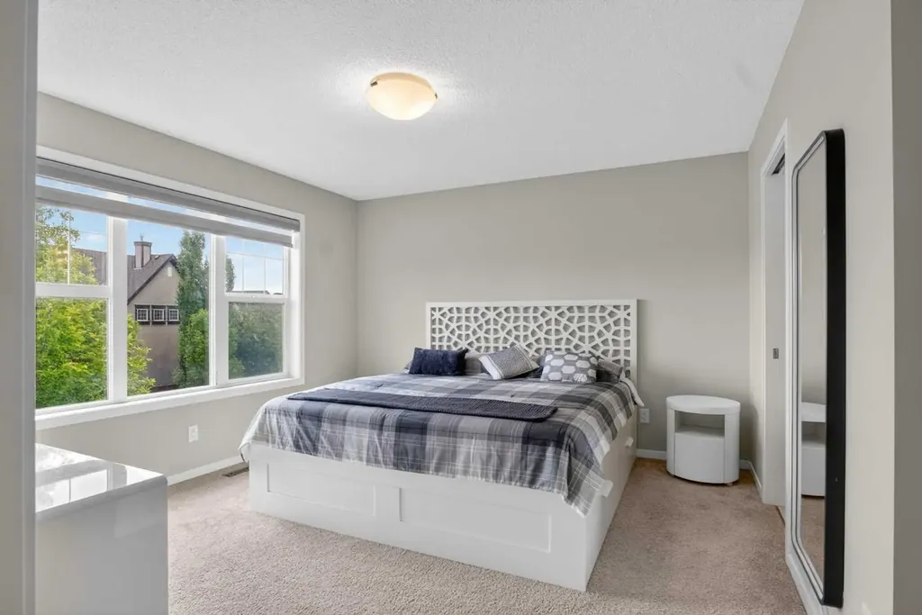 23 Masters Heights SE Calgary AB T3M 2M7