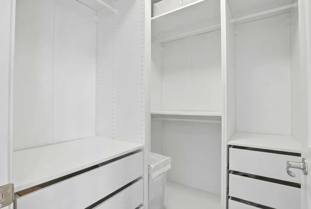 23 Masters Heights SE Calgary AB T3M 2M7