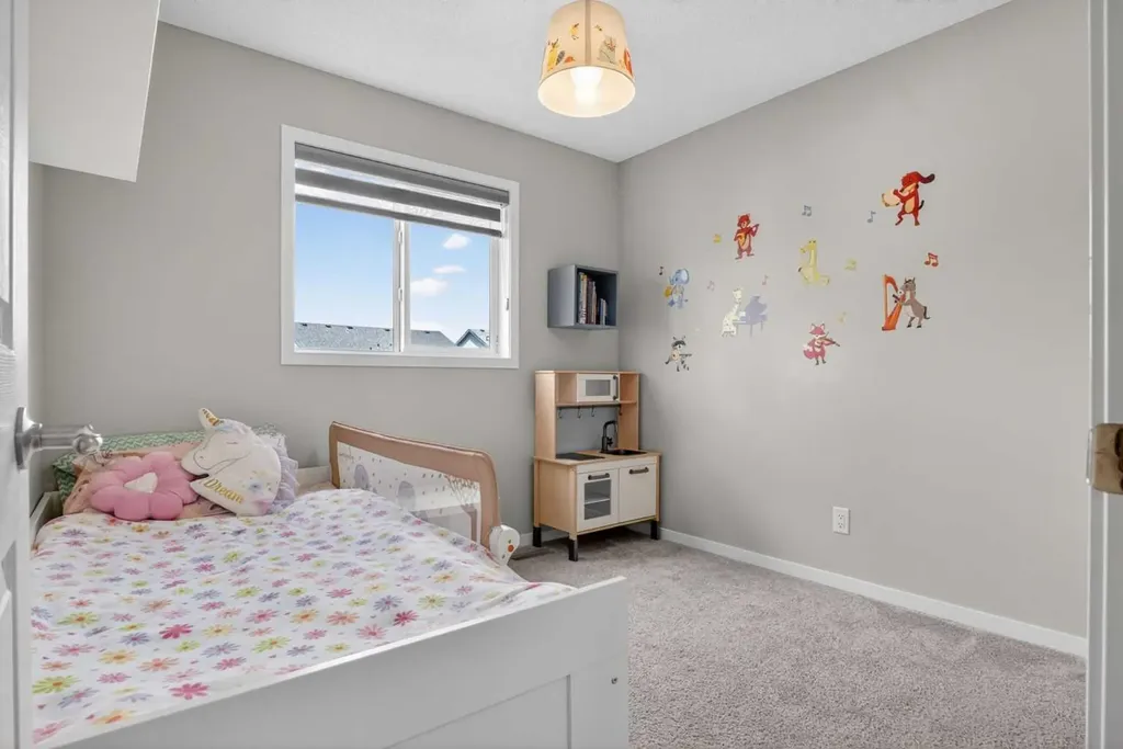23 Masters Heights SE Calgary AB T3M 2M7