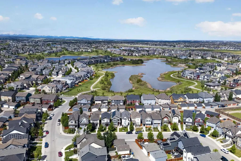 23 Masters Heights SE Calgary AB T3M 2M7