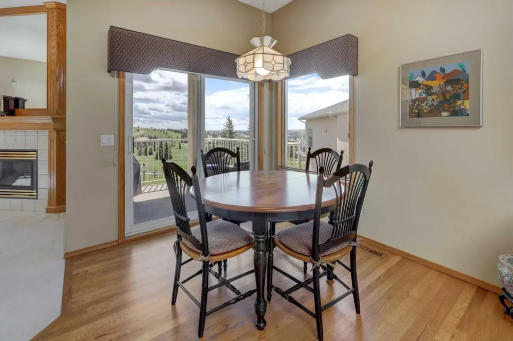 10 Eagleview Heights Cochrane AB T4C1P5