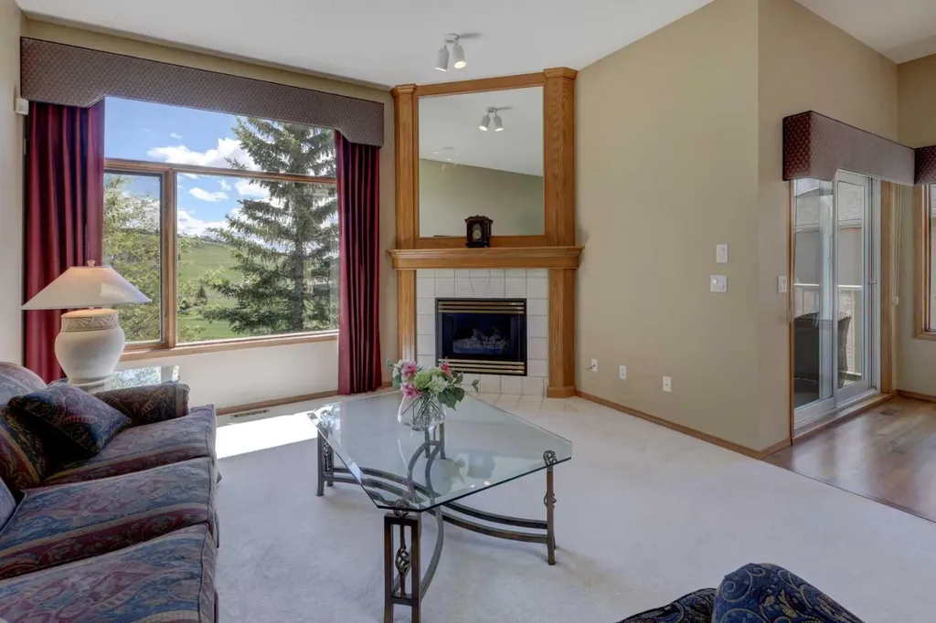 10 Eagleview Heights Cochrane AB T4C1P5