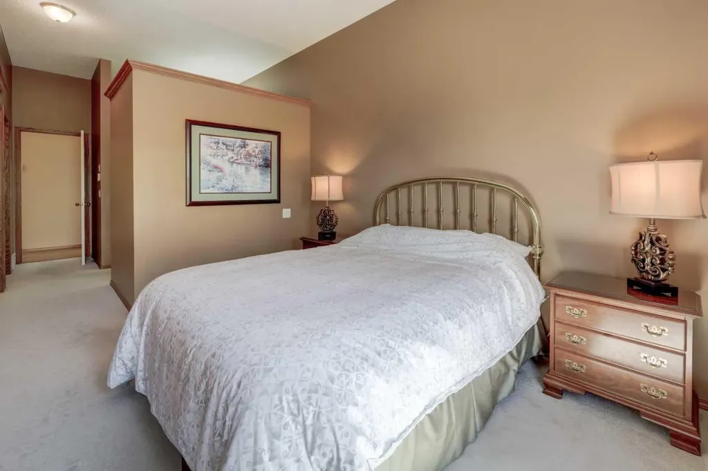 10 Eagleview Heights Cochrane AB T4C1P5