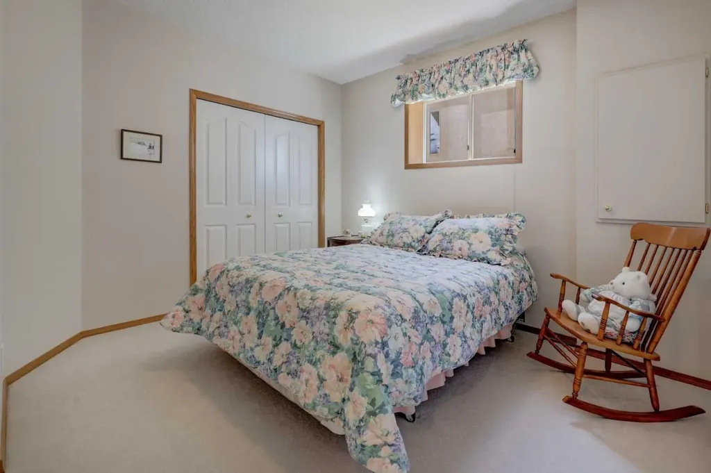 10 Eagleview Heights Cochrane AB T4C1P5