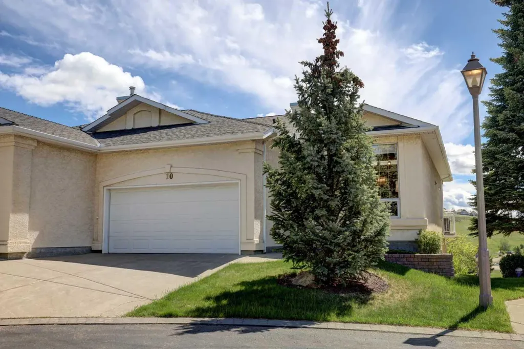 10 Eagleview Heights Cochrane AB T4C1P5