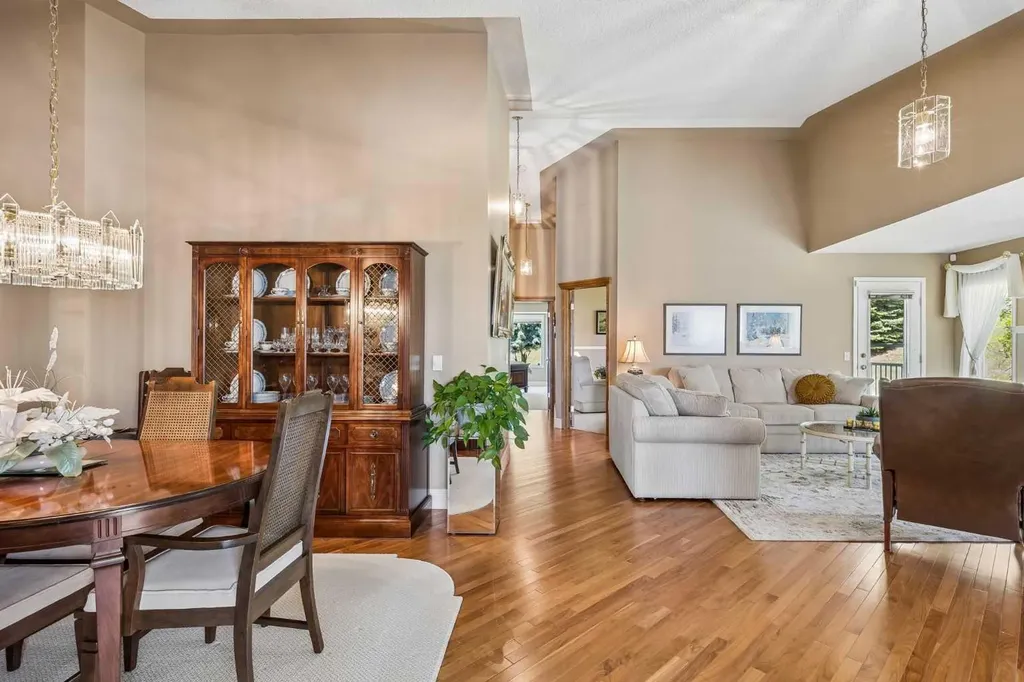 143 Sierra Morena Terrace SW Calgary AB T3H 3A2