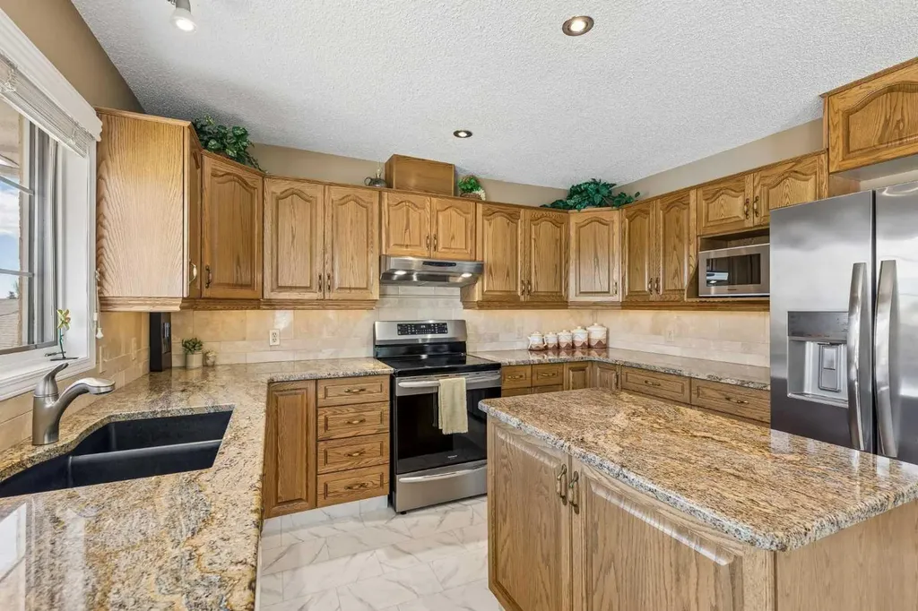 143 Sierra Morena Terrace SW Calgary AB T3H 3A2