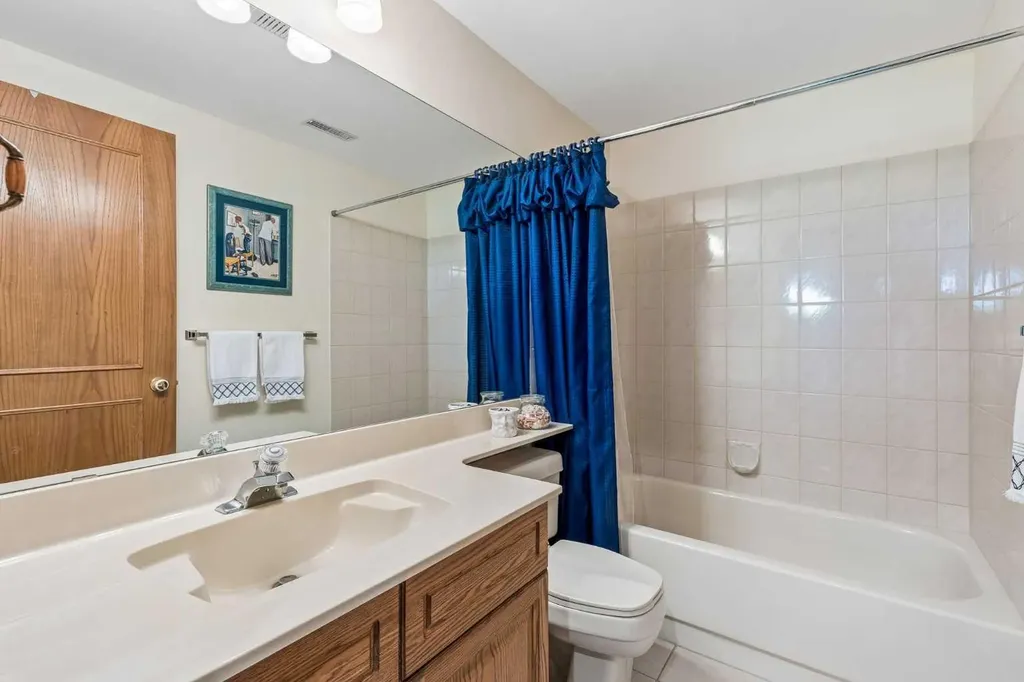 143 Sierra Morena Terrace SW Calgary AB T3H 3A2