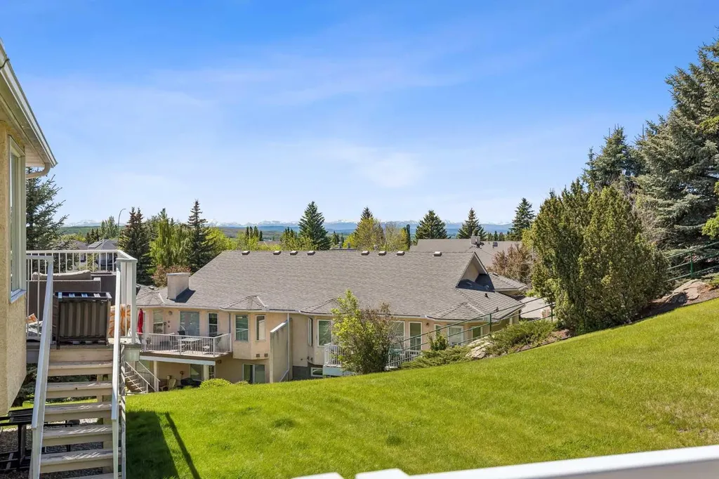 143 Sierra Morena Terrace SW Calgary AB T3H 3A2