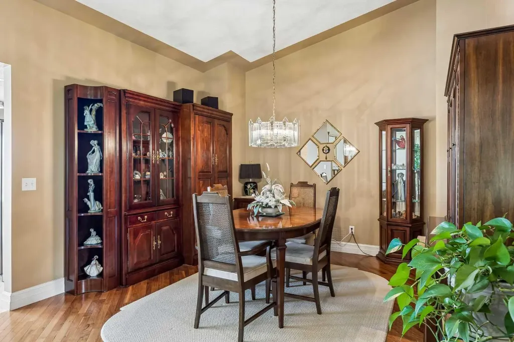 143 Sierra Morena Terrace SW Calgary AB T3H 3A2