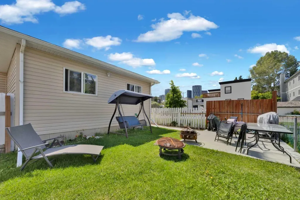 804 Mcdougall Road NE Calgary AB T2E 5A3