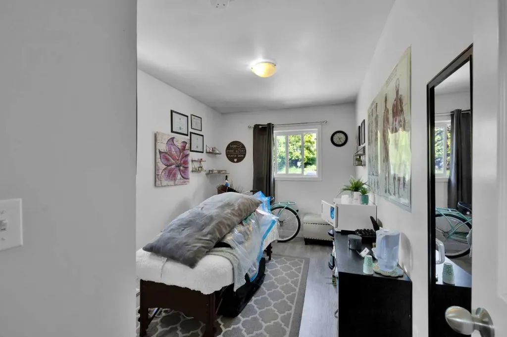 804 Mcdougall Road NE Calgary AB T2E 5A3