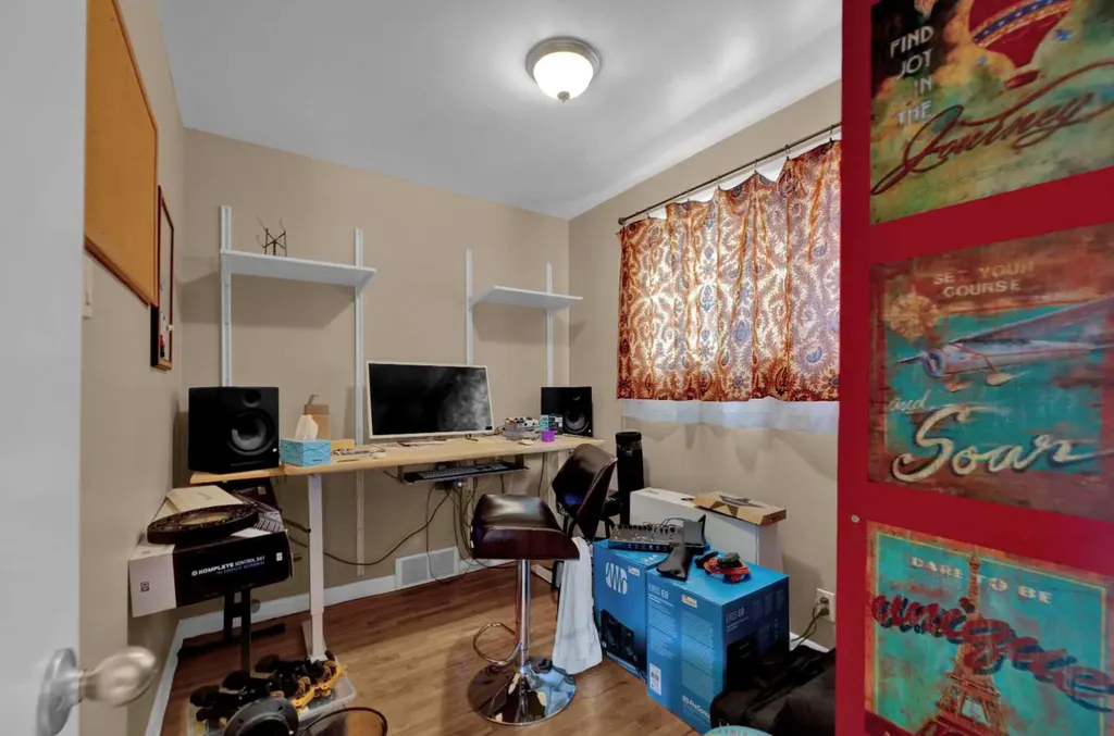 804 Mcdougall Road NE Calgary AB T2E 5A3