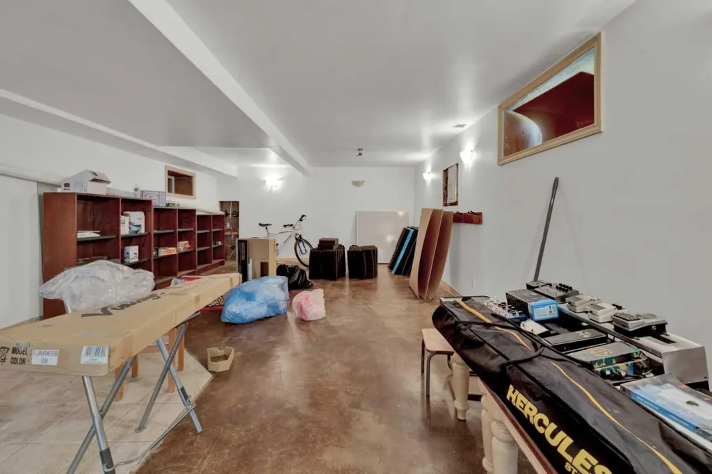 804 Mcdougall Road NE Calgary AB T2E 5A3