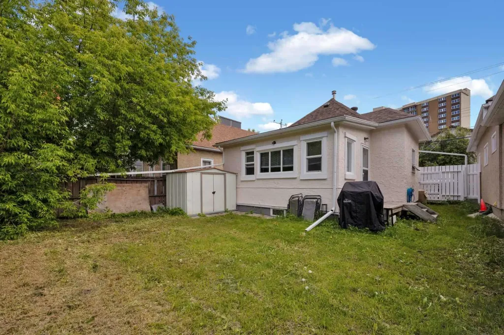804 Mcdougall Road NE Calgary AB T2E 5A3