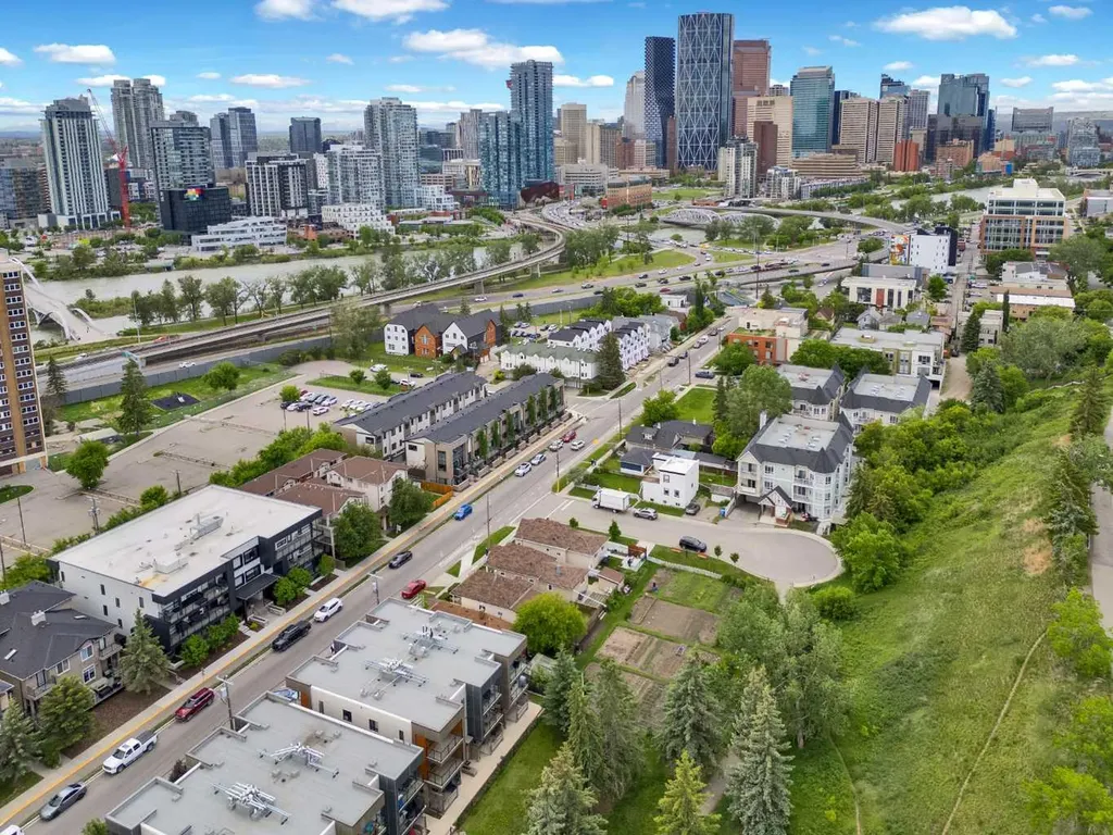 804 Mcdougall Road NE Calgary AB T2E 5A3
