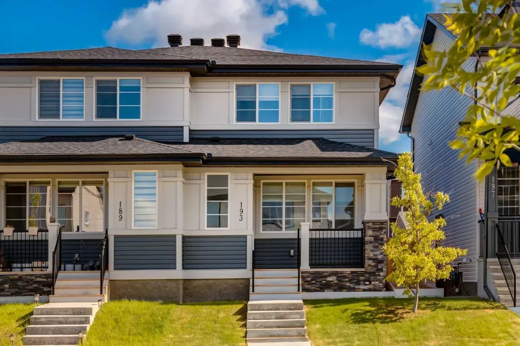 193 Ambleton Drive NW Calgary AB T3P 1W7